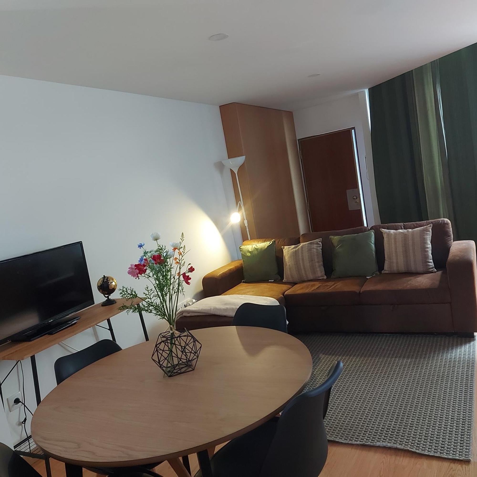 Opo Bolhao Flats By Destiny Houses Porto Bagian luar foto
