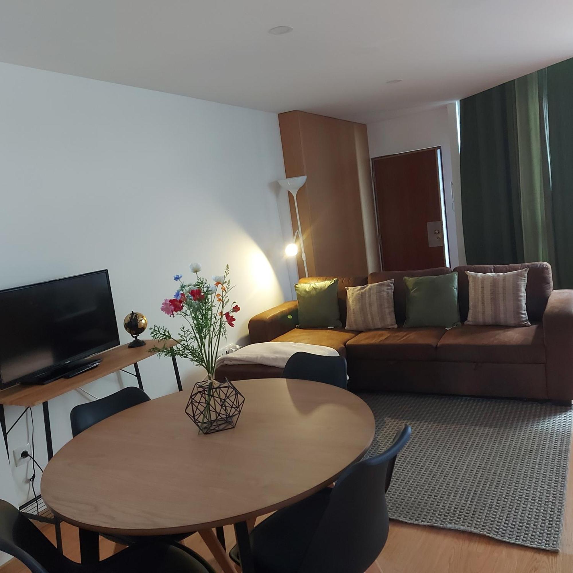 Opo Bolhao Flats By Destiny Houses Porto Bagian luar foto