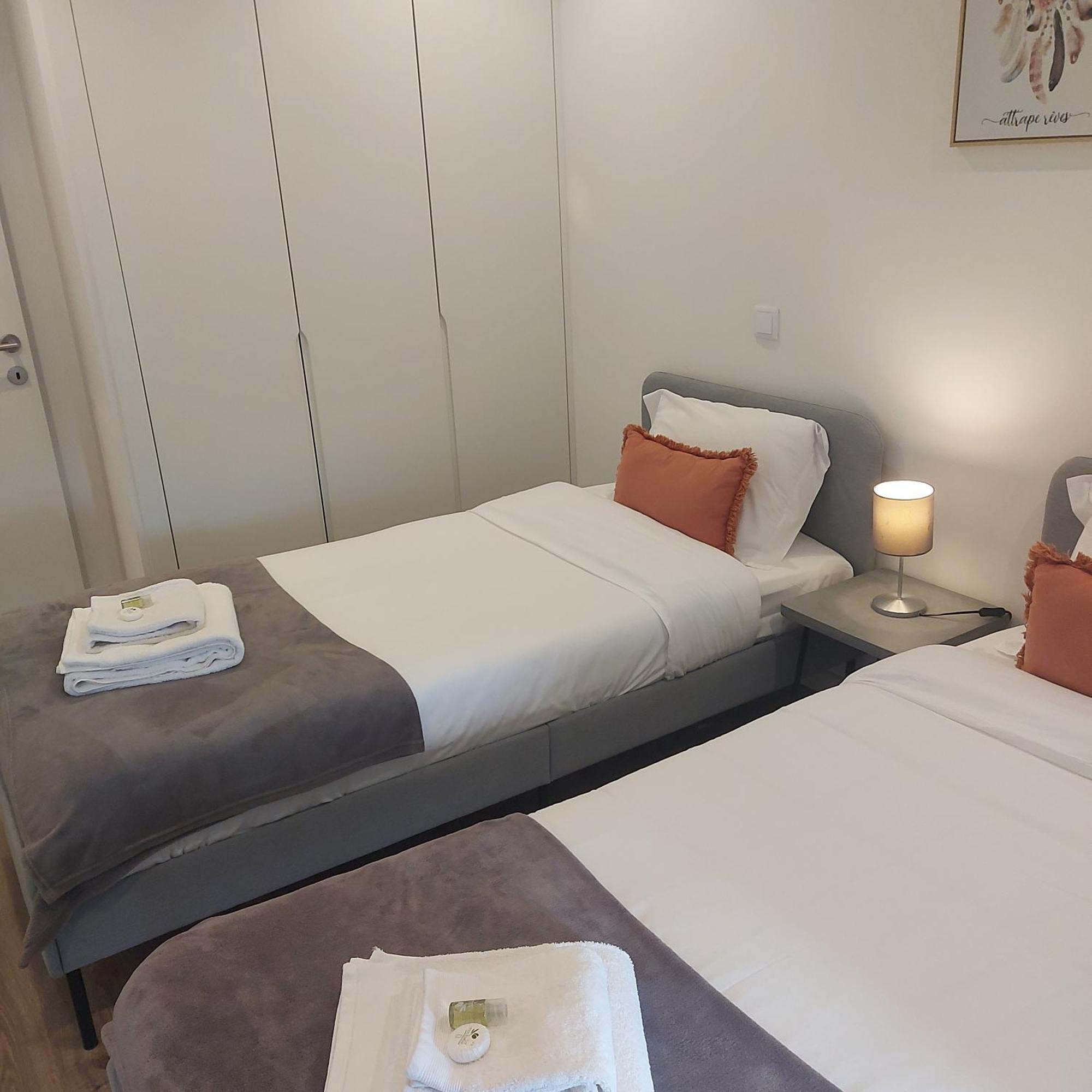 Opo Bolhao Flats By Destiny Houses Porto Bagian luar foto